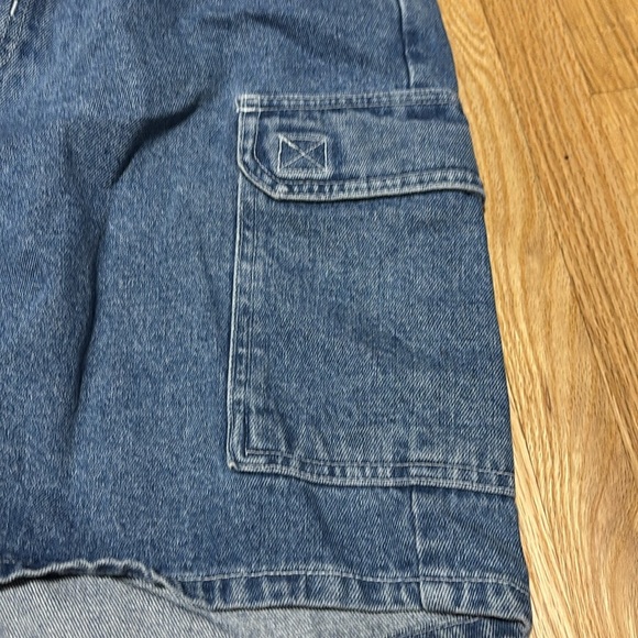 Vintage R&R Blue Cargo Denim Skater Shorts / Jorts with Elastic Waistband - Picture 4 of 9